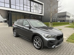 BMW X1 - xDrive25e Exec. Carplay, Camera, Sportstoel , LED