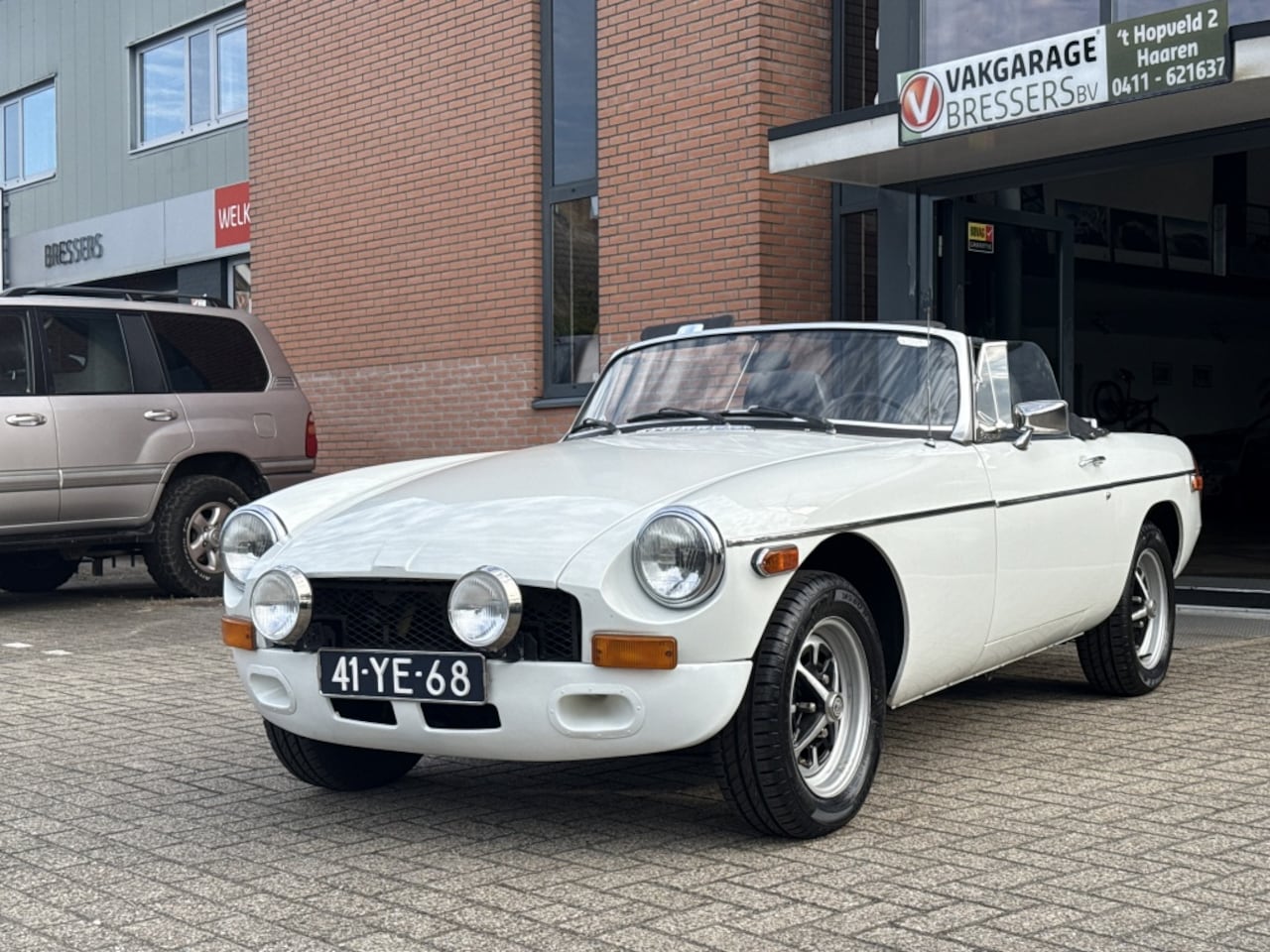 MG B type - 1.8 Roadster links gestuurd - AutoWereld.nl