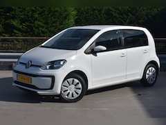 Volkswagen Up! - 1.0 65PK | Airco | DAB ontvanger | Passagierstoel in hoogte verstelbaar | Elektrische rame