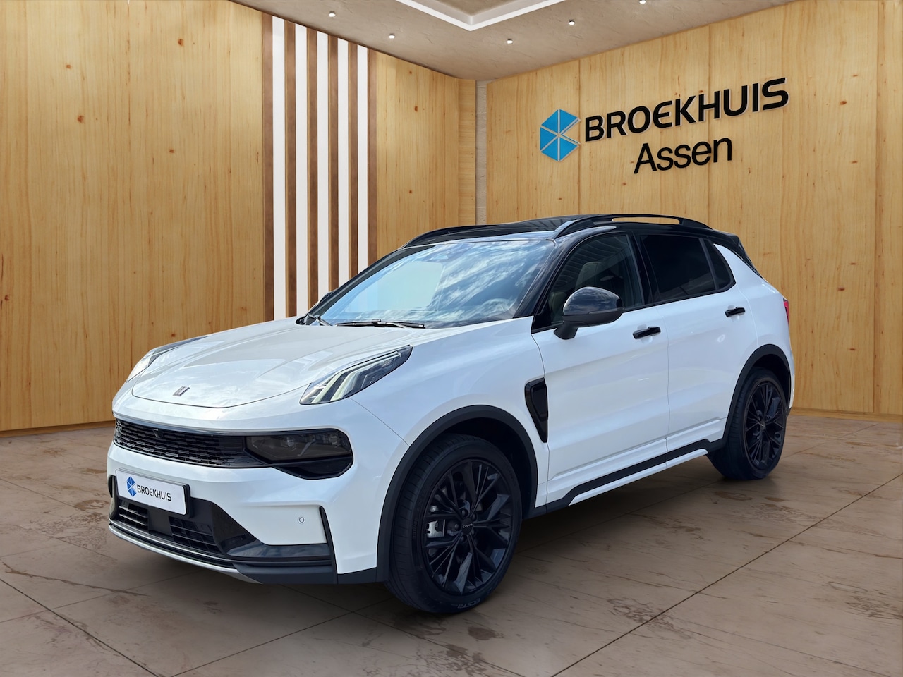 Lynk & Co 01 - 1.5 TD PHEV 206 kW More | 360 Camera | Panoramadak | Apple Carplay\Android Auto | Harman K - AutoWereld.nl