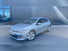 Volkswagen Golf - Life Edition eHybrid | 'App-Connect' draadloze smartphone integratie | Achterbank in ongel