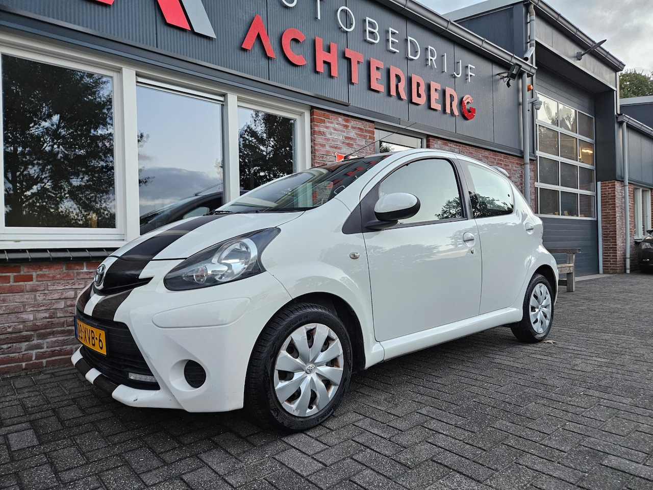 Toyota Aygo - 1.0 VVT-i Aspiration Airco! 5-Deurs! Leuke/Nette Auto! NAP! - AutoWereld.nl