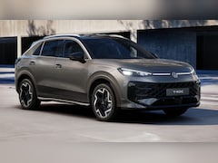 Volkswagen T-Roc - R-Line Edition | 'App-Connect' draadloze smartphone integratie | 30, 5 cm display met 2D e