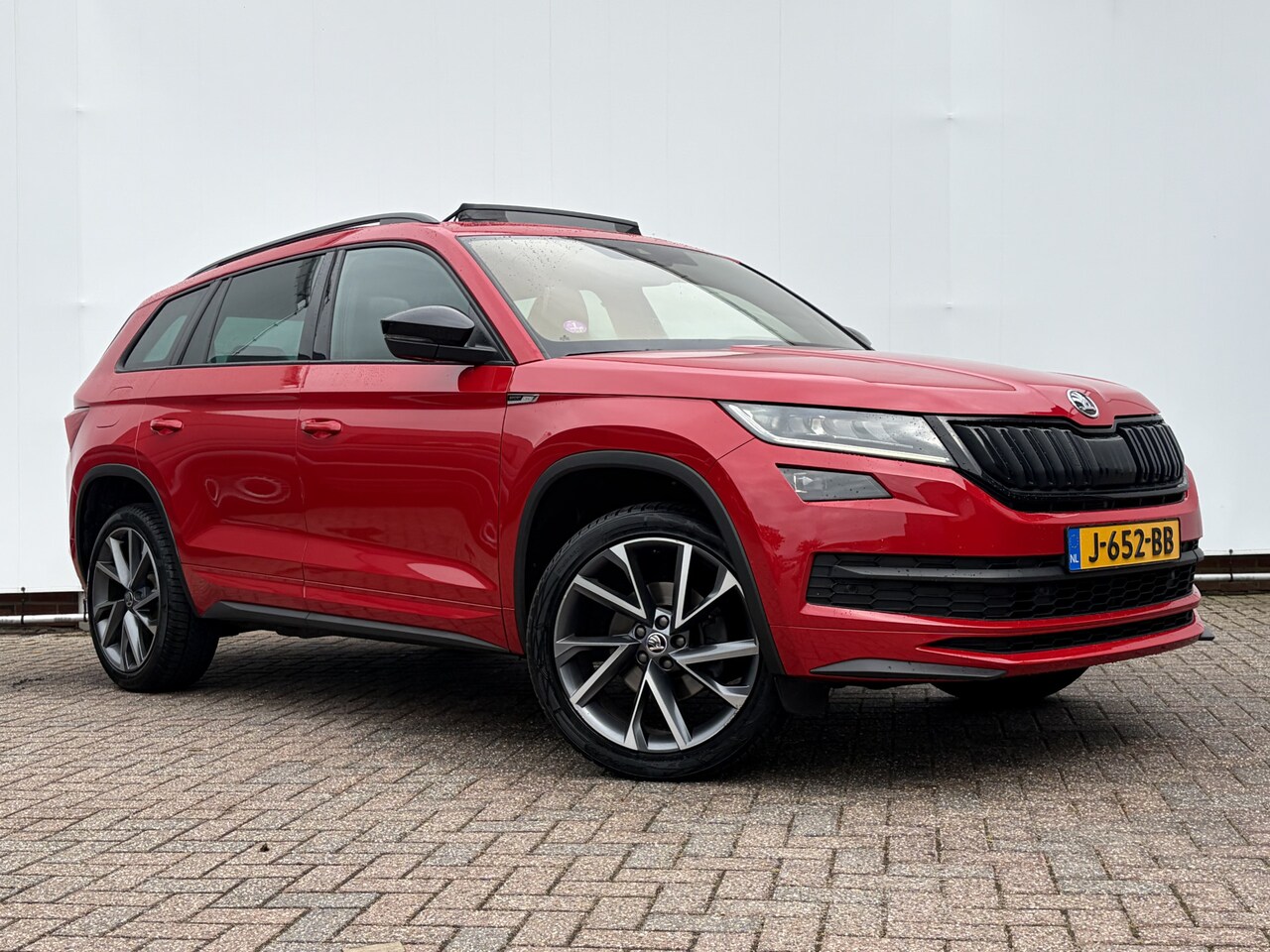 Skoda Kodiaq - 1.5 TSI Sportline Carplay Stoelverw. Trekhaak Adapt.Cruise Business - AutoWereld.nl