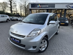 Daihatsu Sirion 2 - 1.3 16V Automaat Exclusive 86dKM|1eEig|Airco|Allseason