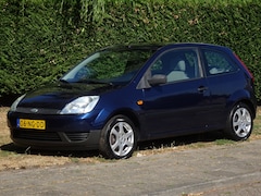 Ford Fiesta - 1.25 Celebration met Bluetooth en Trekhaak