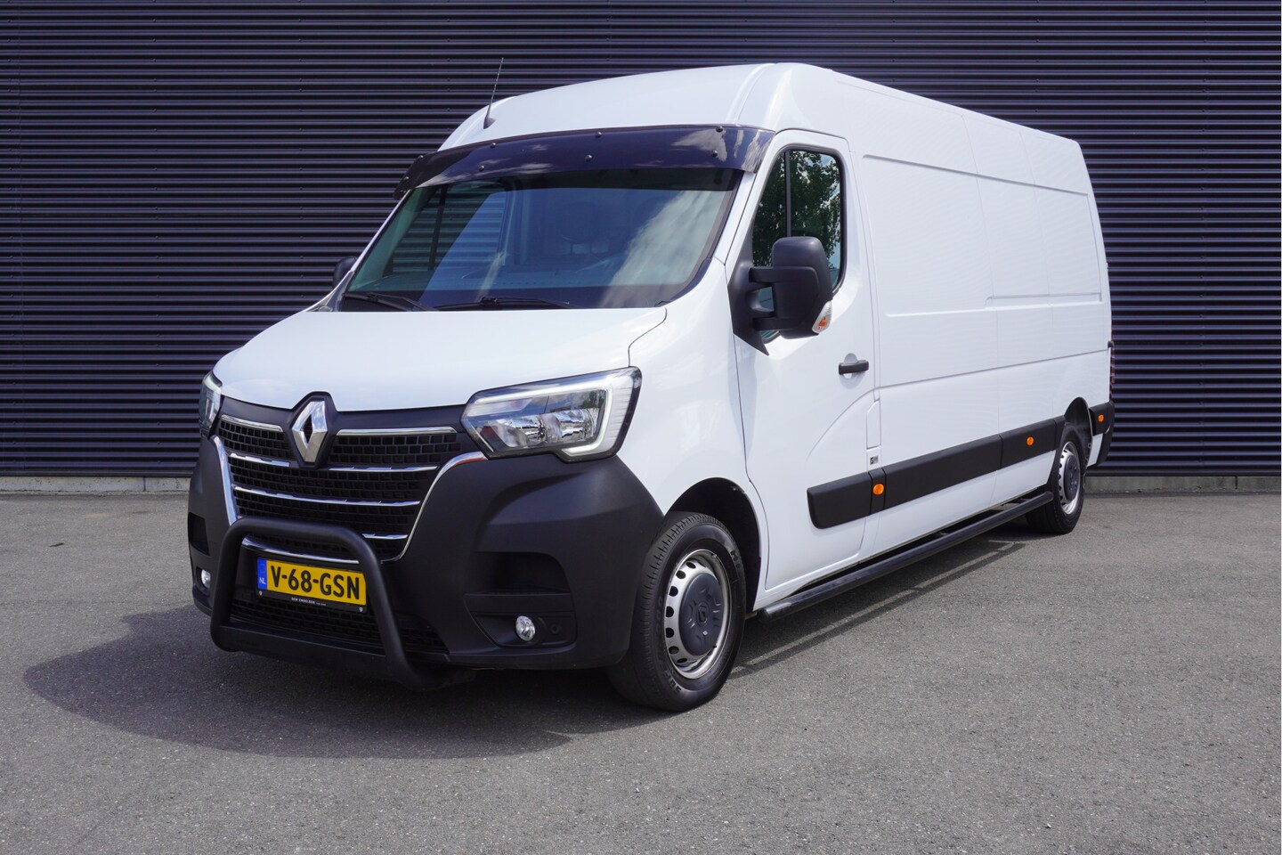 Renault Master - T35 150pk L3H2 Energy ComfortApple Carplay Camera parkeersensoren Navigatie Bullbar Sideba - AutoWereld.nl
