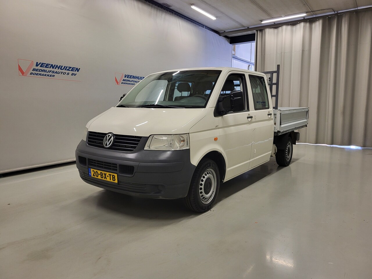 Volkswagen Transporter - 1.9TDI L2/H1 Pick-up Dubbel Cabine Apk tot 05-2027! - AutoWereld.nl