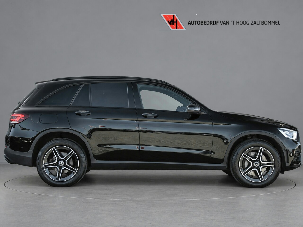 Mercedes-Benz GLC-klasse - 300e 4MATIC AMG LINE NIGHT PAKKET PANORAMADAK CARPLAY - AutoWereld.nl