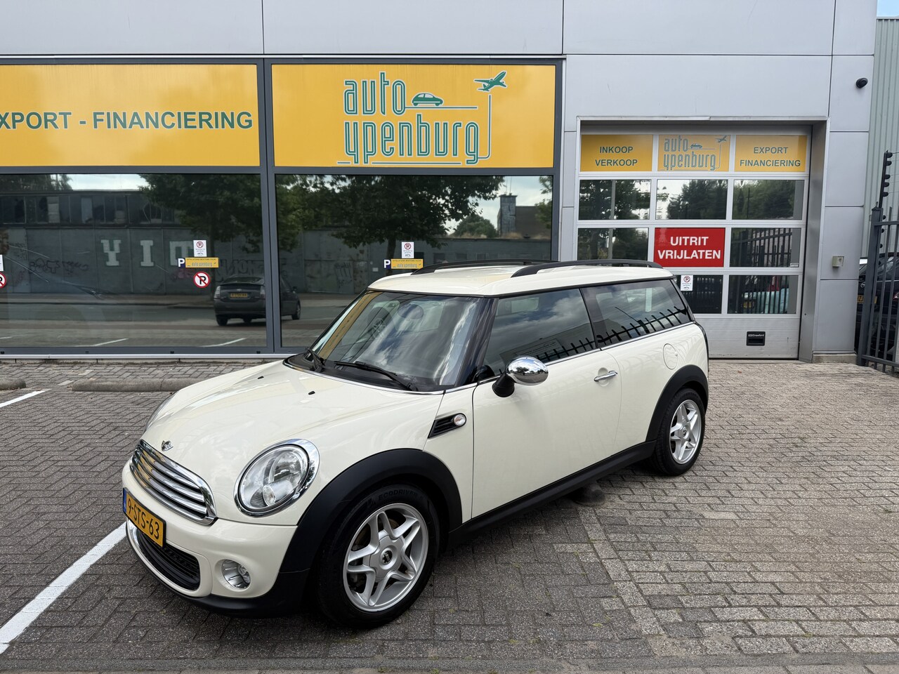 MINI Clubman - 1.6 One Holland Street * Navi * Leder / Stof * Cruise Control * - AutoWereld.nl