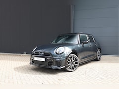 MINI 5-Deurs - 2.0 Cooper S John Cooper Works Pakket M | Panoramadak | Harman Kardon | Comfort Access | H