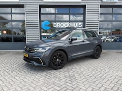 Volkswagen Tiguan - 1.5 TSI 150 pk R-Line Business+ 7-DSG | Trekhaak | Navigatie | Achteruitrijcamera | ACC |