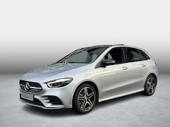 Mercedes-Benz B-klasse - 250 e Business Solution AMG | Night Pakket | Panoramadak | Trekhaak | DISTRONIC Afstandsas
