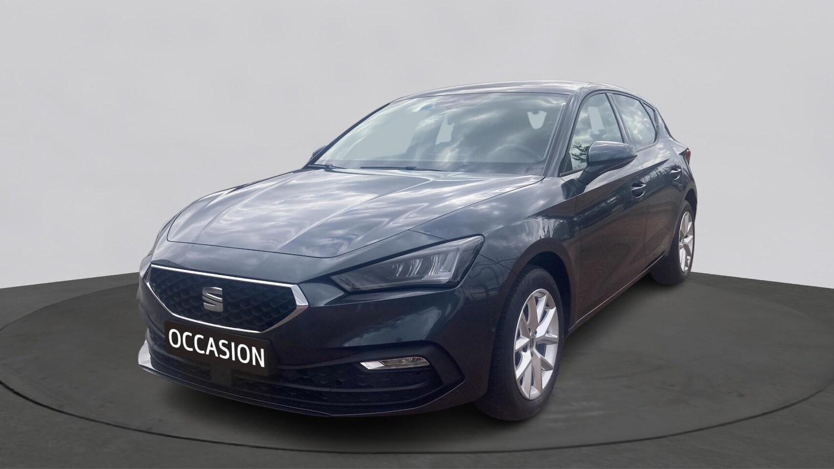 SEAT Leon - 1.0 eTSI 110pk DSG Style Business Intense Camera | Navigatie | App Connect | Led - AutoWereld.nl