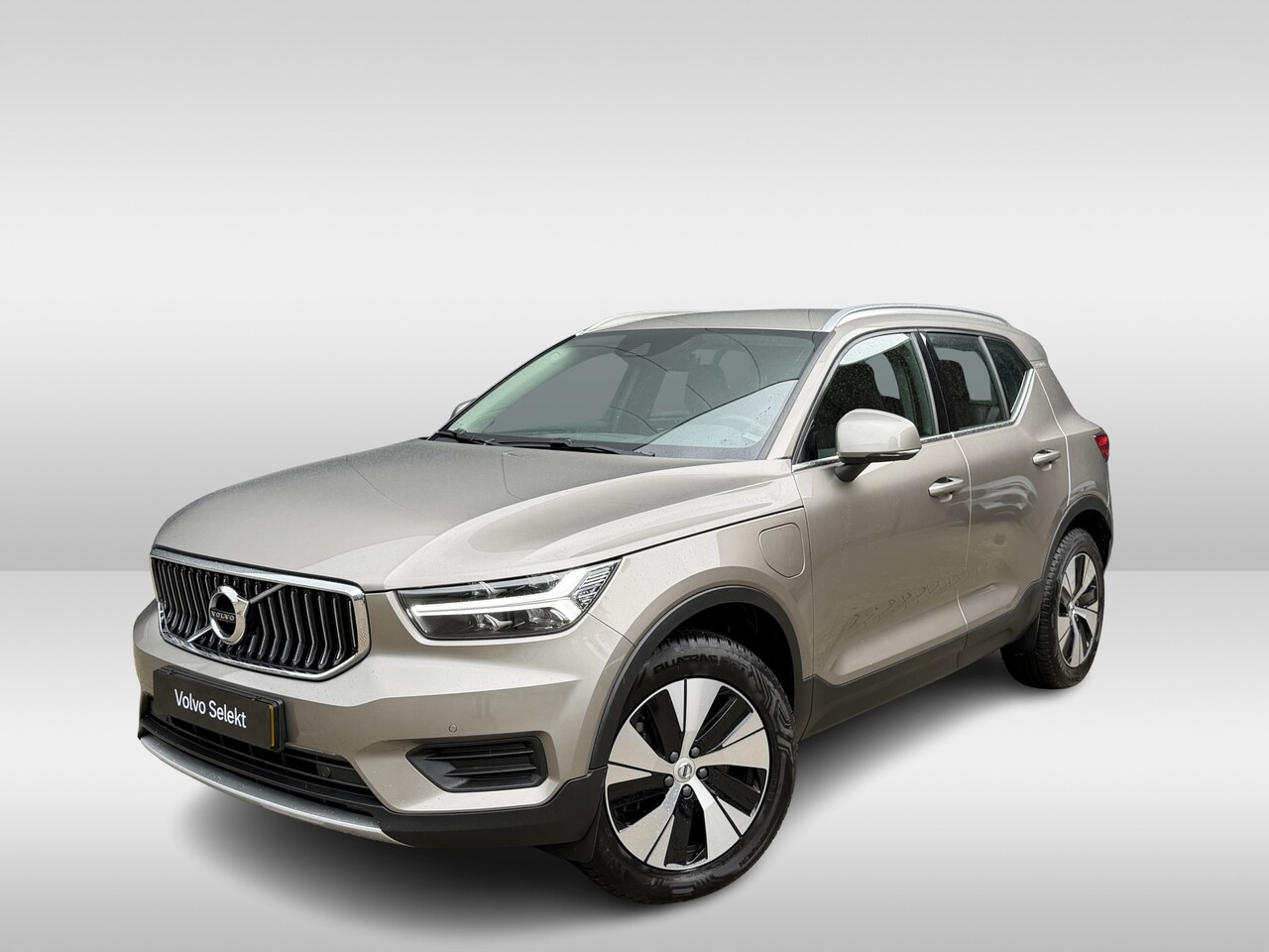 Volvo XC40 - 1.5 T4 Recharge Inscription Expression | Stuur en Stoel verwarming | Lederen bekleding | C - AutoWereld.nl
