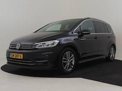 Volkswagen Touran - 1.4 TSI Highline Business R 150 PK | Trekhaak | Achteruitrijcamera | Keyless | PDC | Elekt