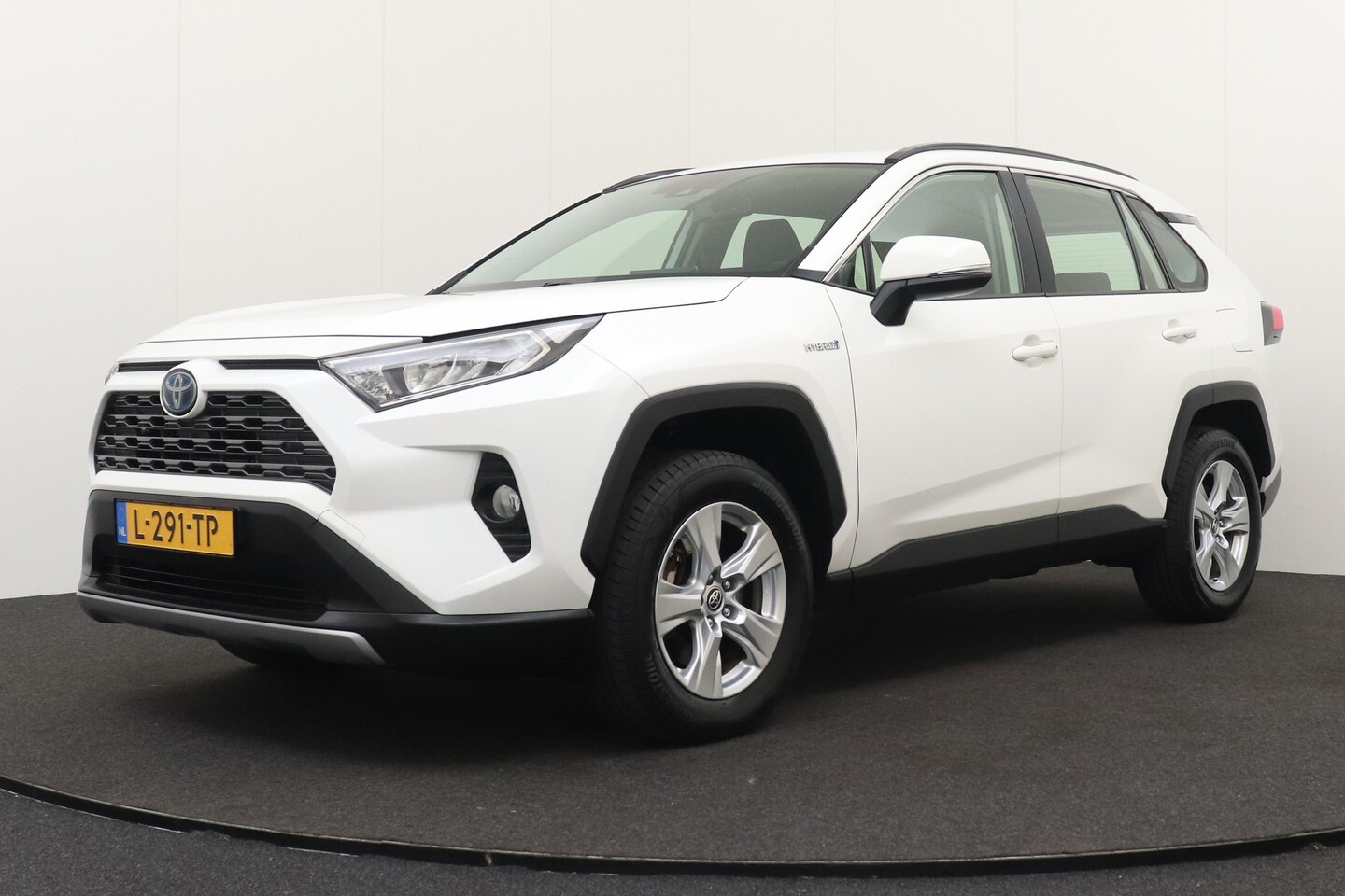 Toyota RAV4 - 2.5 Hybrid Active Adapt. Cruise Carplay Camera - AutoWereld.nl