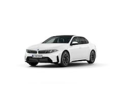 BMW i3 - 50 xDrive M Sport / Panoramadak / Trekhaak / M Multifunctionele stoelen / 3D Head-Up / Par