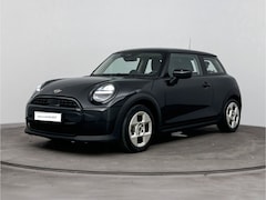 MINI 3-Deurs - Hatchback Cooper C Essential Automaat / LED / Parking Assistant / Driving Assistant