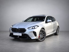 BMW 1-serie - 120 M Sport Design Edition | M Sport Pro | Achteruitrijcamera | Comfort Access | Glazen pa