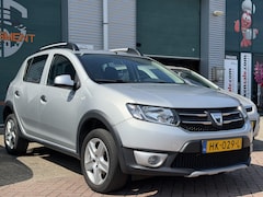 Dacia Sandero Stepway - 0.9 TCe Lauréate / Cruise / Airco / Navi / PDC / 1e eigenaar