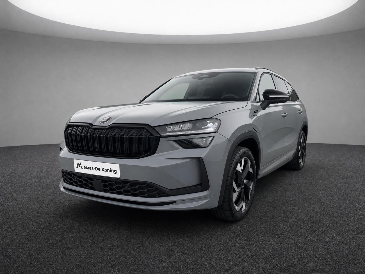 Skoda Kodiaq - Sportline Business 1.5 TSI PHEV 150 kW / 204 PK | Steel Grey | 19'' tirsuli aero velgen | - AutoWereld.nl