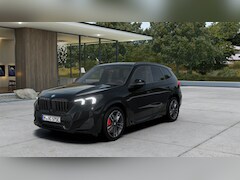 BMW X1 - xDrive25e M Sport Automaat / Panoramadak / Trekhaak / Sportstoelen / Head-Up / M Adaptief