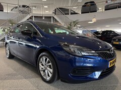 Opel Astra Sports Tourer - 1.2 Business Elegance, NL auto, Trekhaak, Camera