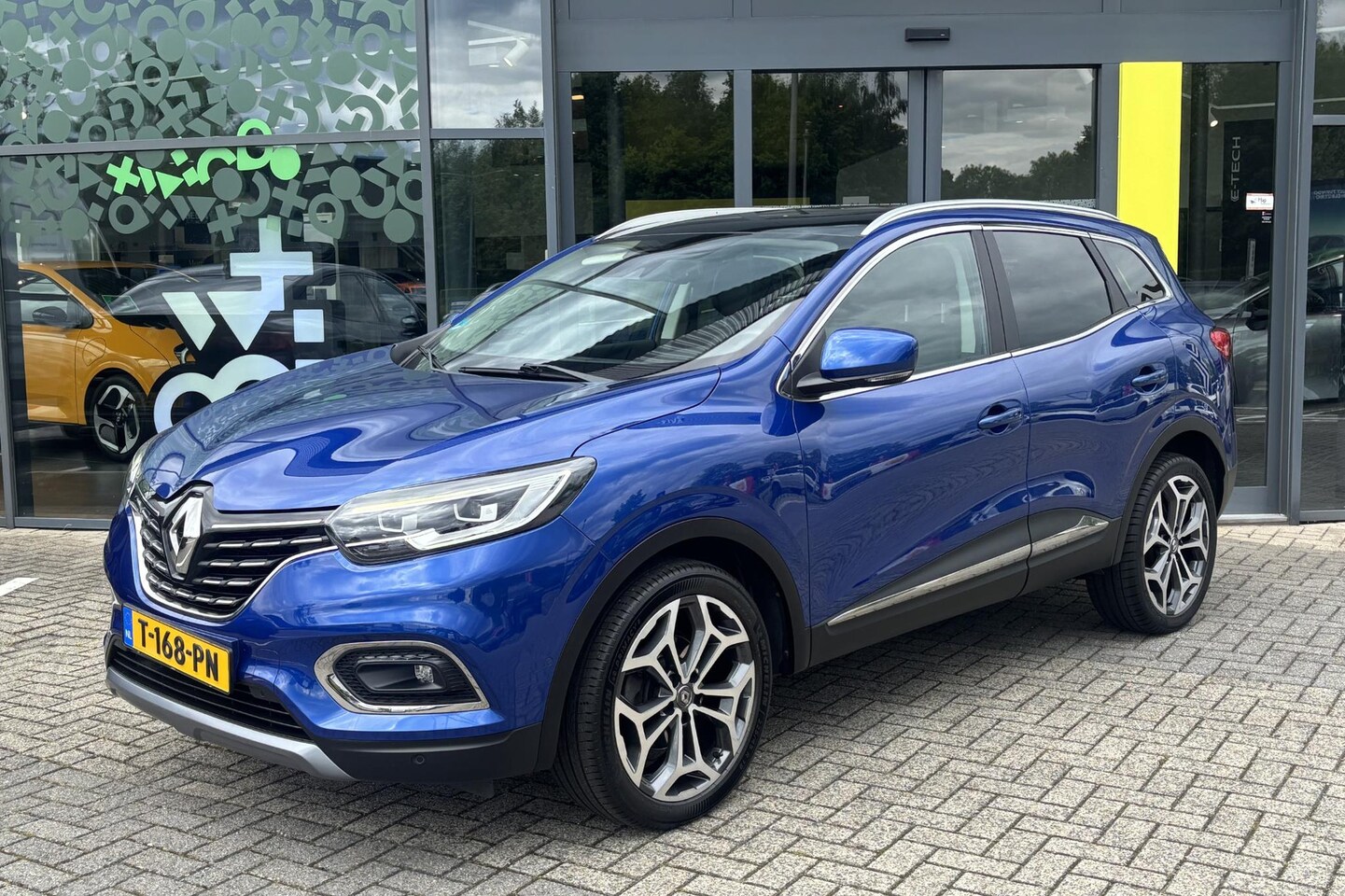 Renault Kadjar - 1.3 TCe 140PK Techno | Automaat | Panoramadak | 19 inch | Navigatie | Camera | - AutoWereld.nl