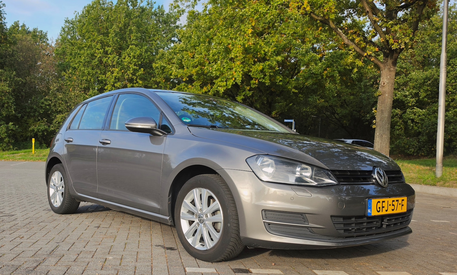 Volkswagen Golf - 1.2 TSI Comfortline Volkswagen Golf 7 Comfortline 1.2 TSI Turbo, 105 HP – APK valid until July 2027 - AutoWereld.nl
