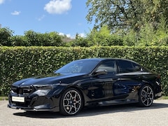 BMW i5 - eDrive40 | M-Sport Pro | M-Perf. Parts | 21" | Stoel + Stuurverw. | Adapt. Led | Driving A