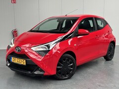 Toyota Aygo - 1.0 VVT-i x-play limited Dealer onderhouden, Apple Carplay & Trekhaak