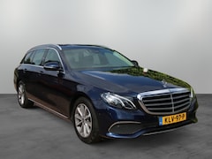 Mercedes-Benz E-klasse Estate - 200 4M. Premium | Luchtvering | Camera achter | Lederen sportstoelen