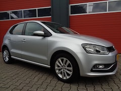 Volkswagen Polo - 1.2 TSI Comfortline Connected Series 90PK Airco Cruise LMV 5DRS