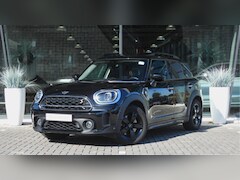 MINI Countryman - Cooper SE ALL4 Automaat / Panoramadak / Comfortstoelen / Comfort Access / Achteruitrijcame