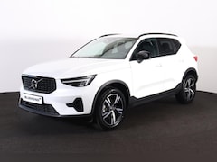 Volvo XC40 - B3 Plus Dark - IntelliSafe Assist & Surround - 360º Camera - Harman/Kardon audio - Verwarm