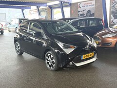 Toyota Aygo - 1.0 VVT-i x-joy Climate-control | Carplay | Camera | Cruise | stoelverwarming