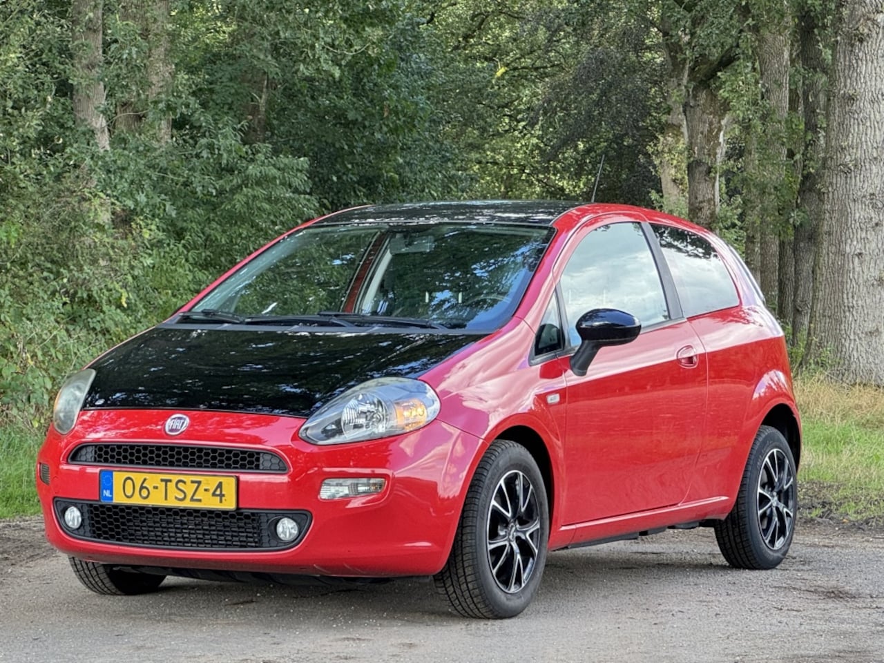 Fiat Punto Evo - 0.9 TwinAir Pop CarPlay apk 9-27clima cruise - AutoWereld.nl