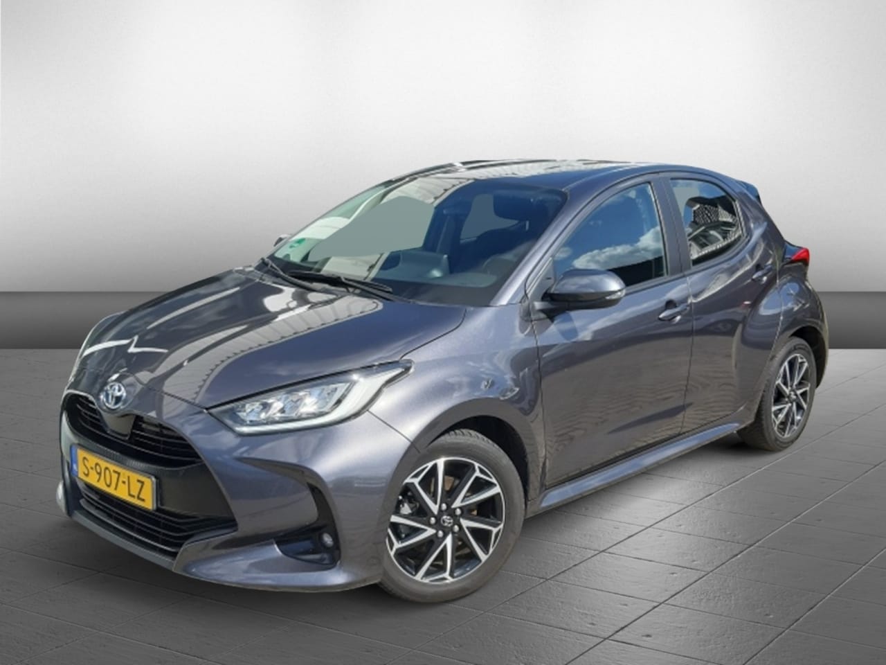Toyota Yaris - 1.5 Hybrid Dynamic 1.5 Hybrid Dynamic - AutoWereld.nl
