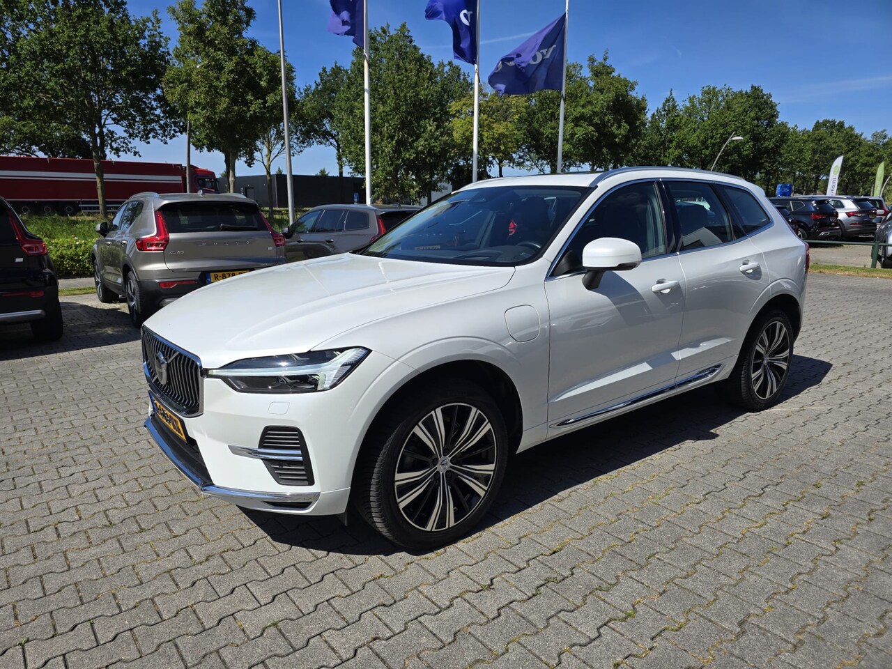 Volvo XC60 - T6 340PK Plug-in hybrid AWD Inscription Exclusive - AutoWereld.nl