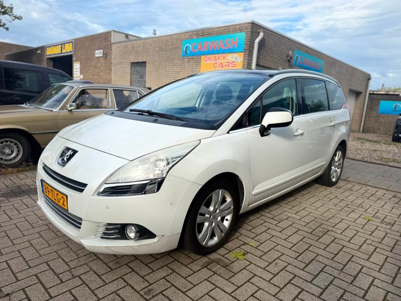 Peugeot 5008 - 1.6 THP Allure 7p. paronamadak - AutoWereld.nl