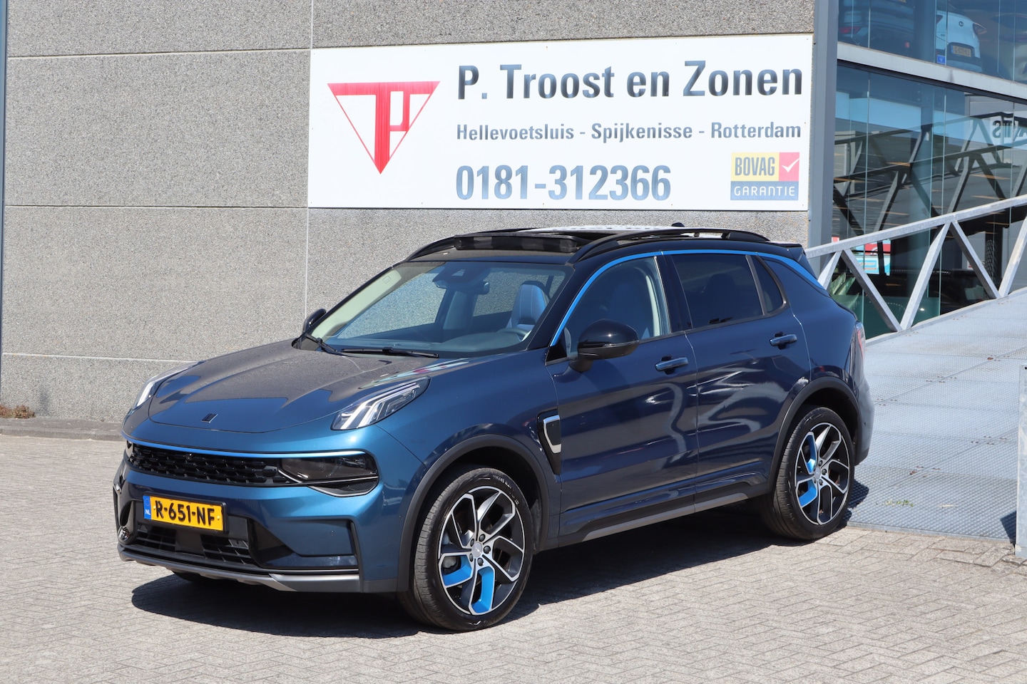 Lynk & Co 01 - 1.5 Nederlandse auto/BTW/Panoramadak/360° Camera/Keyless/Lane assist/Adaptive cruise contr - AutoWereld.nl