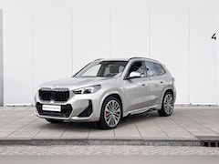 BMW X1 - xDrive25e M-Sport Pro 20 Inch / Stuur & Stoelverwarming / Comfort Acces / Electrisch Verst