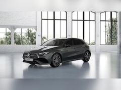 Mercedes-Benz A-klasse - 250 e 140 Year Edition / Panoramadak / Sfeerverlichting / 19inch / Night-Pakket / Prijs in