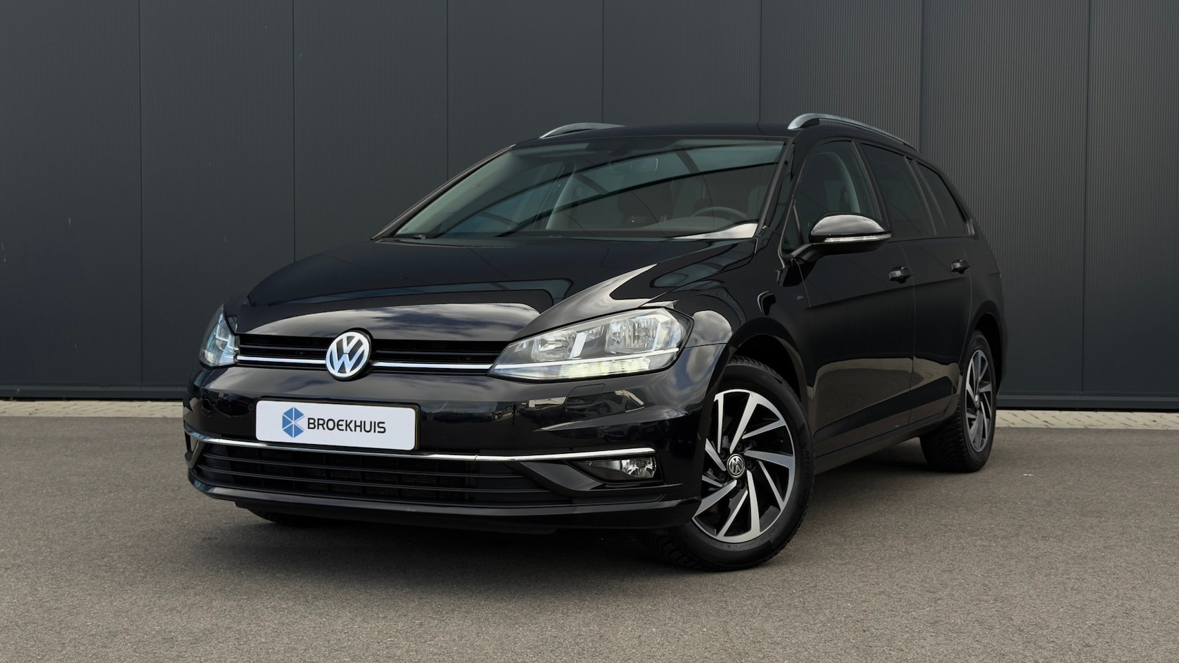 Volkswagen Golf Variant - 1.5 TSI DSG Highline | Trekhaak | Navi | Camera | - AutoWereld.nl