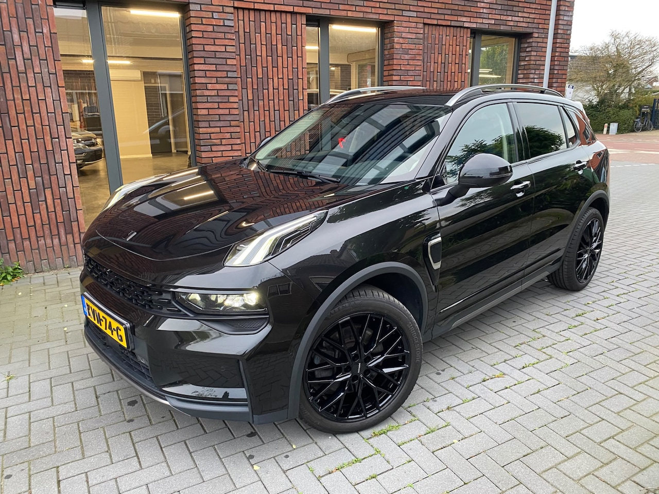 Lynk & Co 01 - 1.5 | Black edition| Trekhaak - AutoWereld.nl
