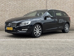 Volvo V60 - 2.4 D5 Twin Engine Special Edition | Automaat | Leder | Stoelverwarming | PDC | Navi |