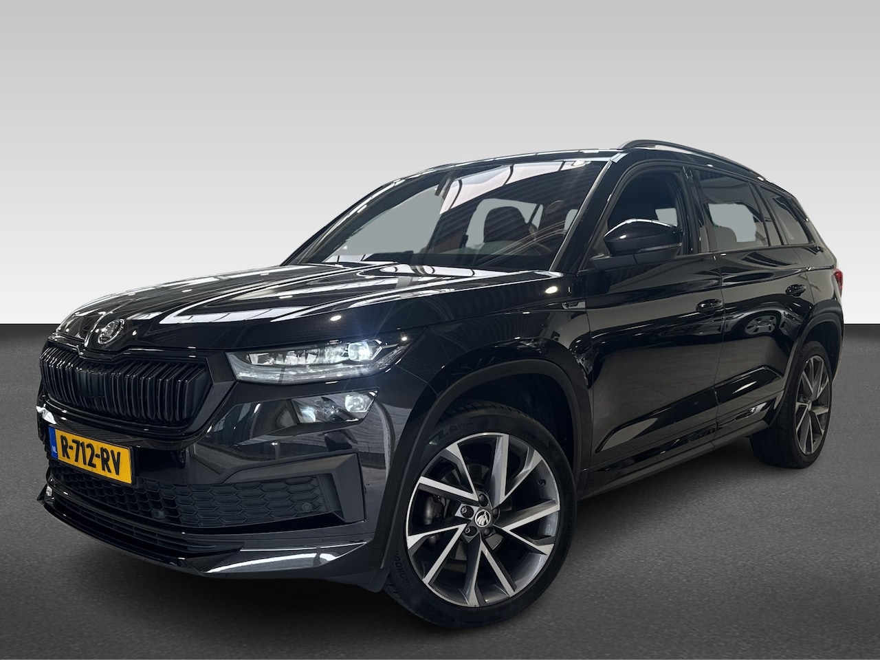 Skoda Kodiaq - 1.5 TSI Sportline Business | Achteruitrijcamera | Apple Carplay/Android Auto|telefooninteg - AutoWereld.nl