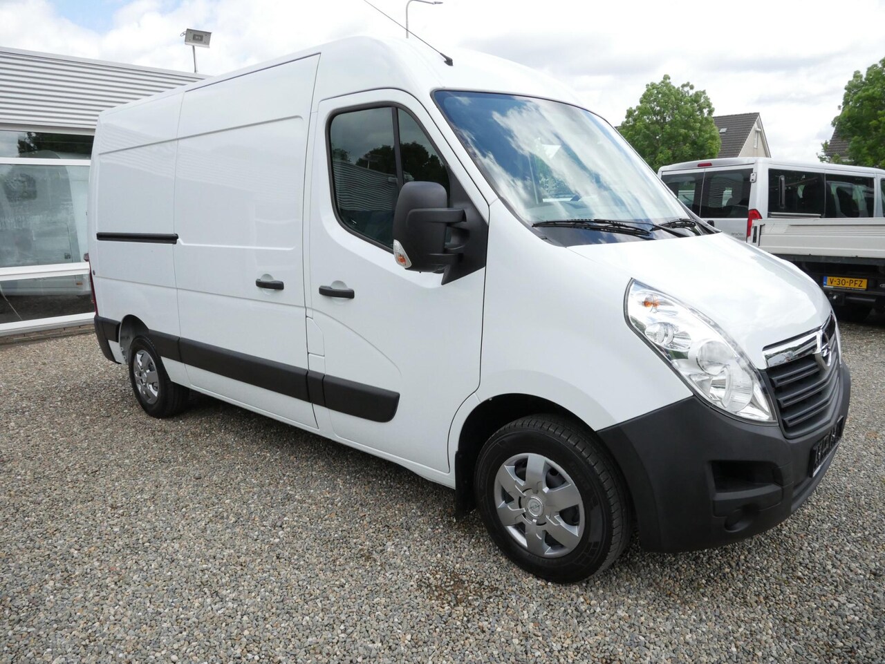 Opel Movano-e - 50KWH L2H2 Airco SOH 95% - AutoWereld.nl