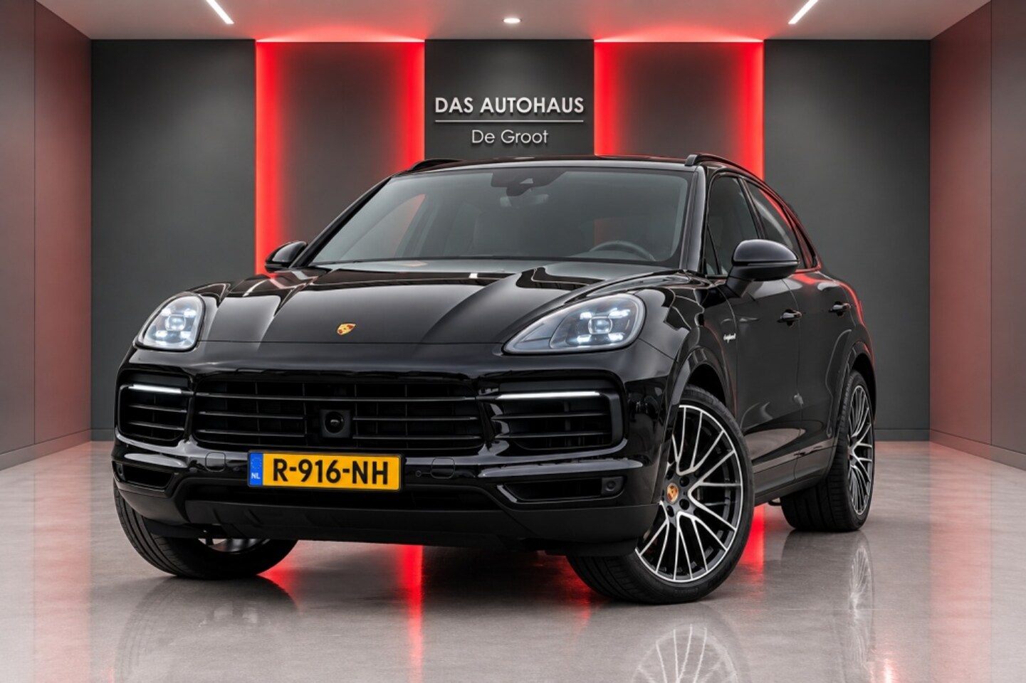 Porsche Cayenne Coupé - 3.0 E-Hybrid | ACC | Luchtvering | Pano | Trekhaak | Bose-Audio | Camera | Navi - AutoWereld.nl